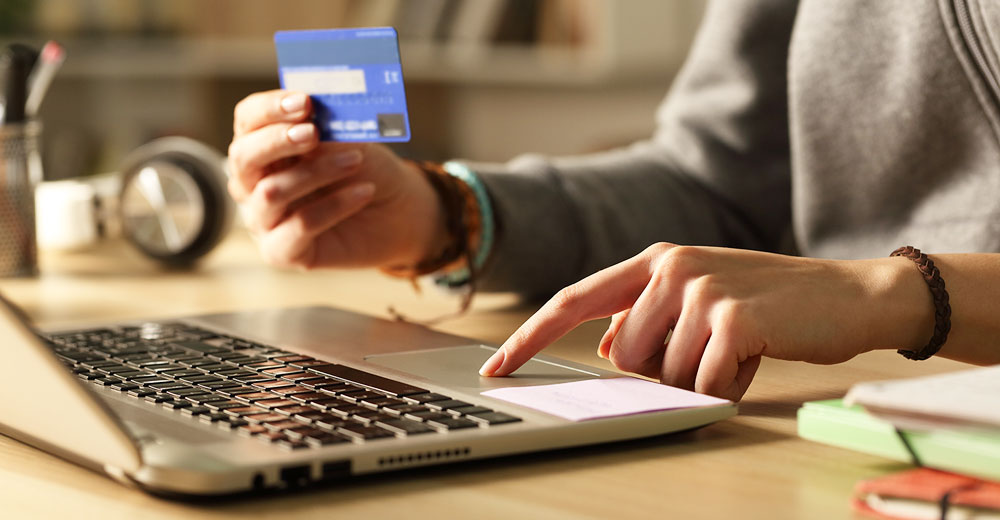 online shopper paying for a recurring subscription to take advantage of subscribe and save offer